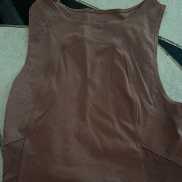 lululemon tank - Picture 1 of 2